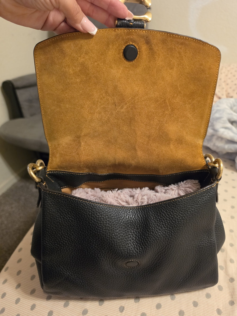 Coach May Black Pebbled Leather Shoulder Bag with Gold Hardware - Picture 8 of 12